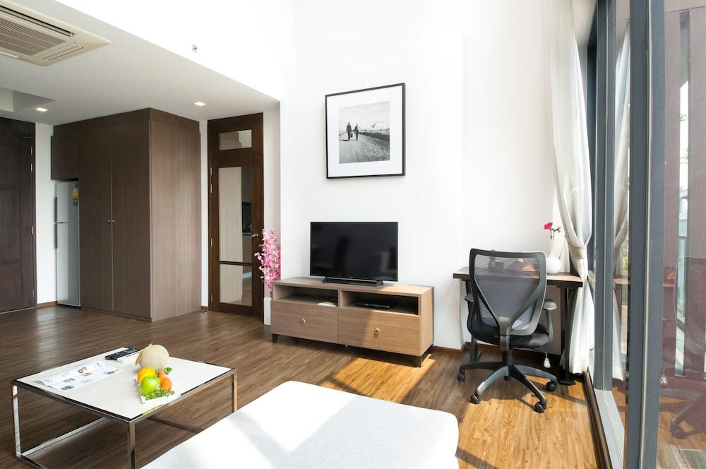 Civic Horizon Hotel & Residence Банкок Екстериор снимка