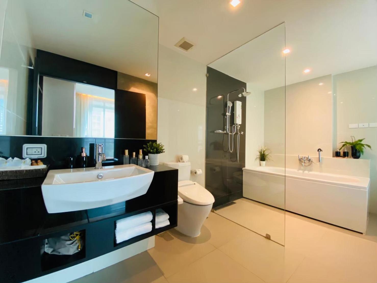 Civic Horizon Hotel & Residence Банкок Екстериор снимка