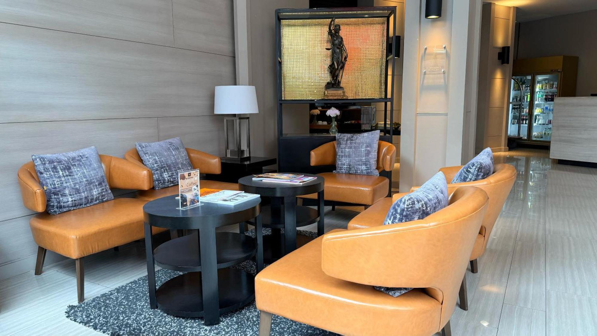 Civic Horizon Hotel & Residence Банкок Екстериор снимка